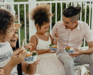 parents eating with kids health food